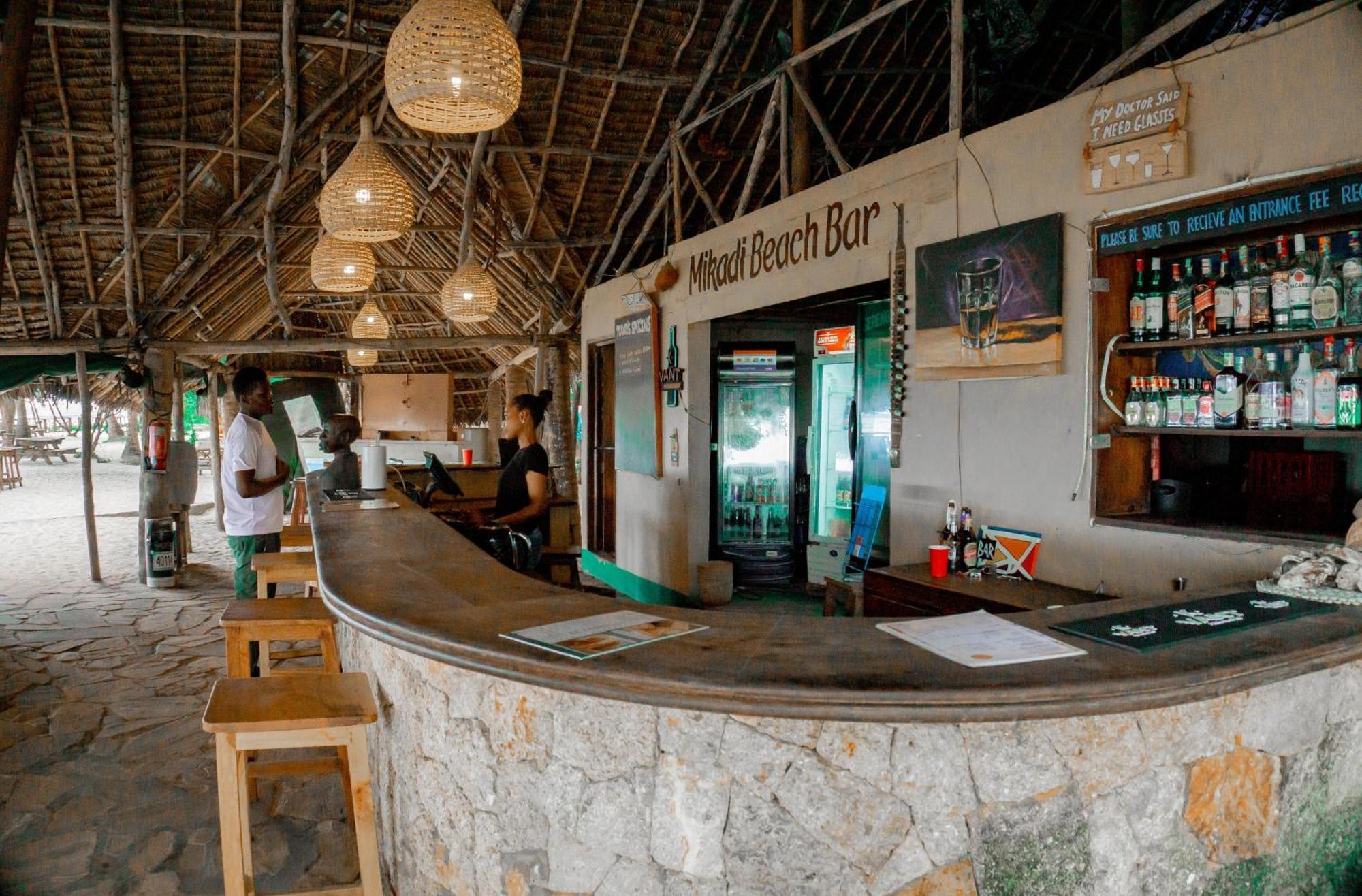 Mikadi Beach Camp & Backpackers Albergue Dar es Salaam Exterior foto