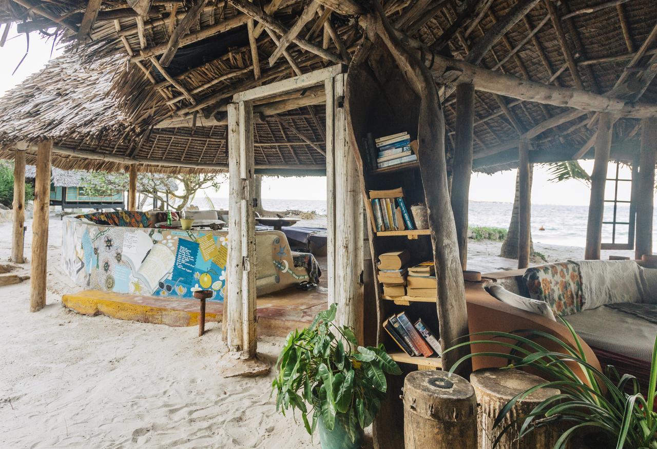 Mikadi Beach Camp & Backpackers Albergue Dar es Salaam Exterior foto